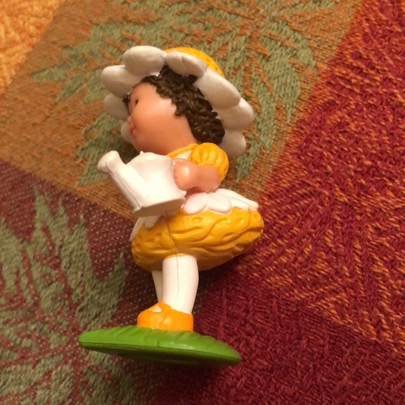 NIB Vintage 1983 Avon Products Daisy Dreamer Mini Blossom  Doll - Picture 3 of 16